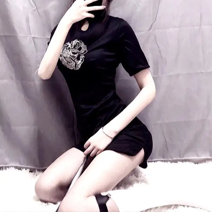 黄叶舞青风